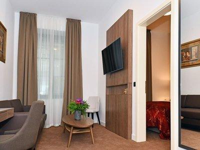 Park 45 Hotel 4*